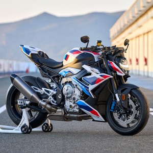 عکس 8k موتور سیکلت اسپرت بی ام دبلیو BMW